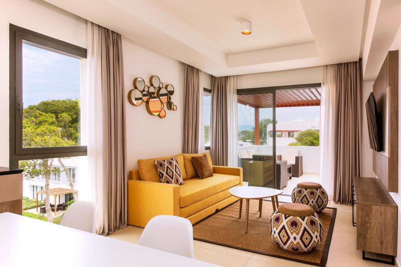 Radisson Blu Residences Αλ Χοσέιμα Εξωτερικό φωτογραφία