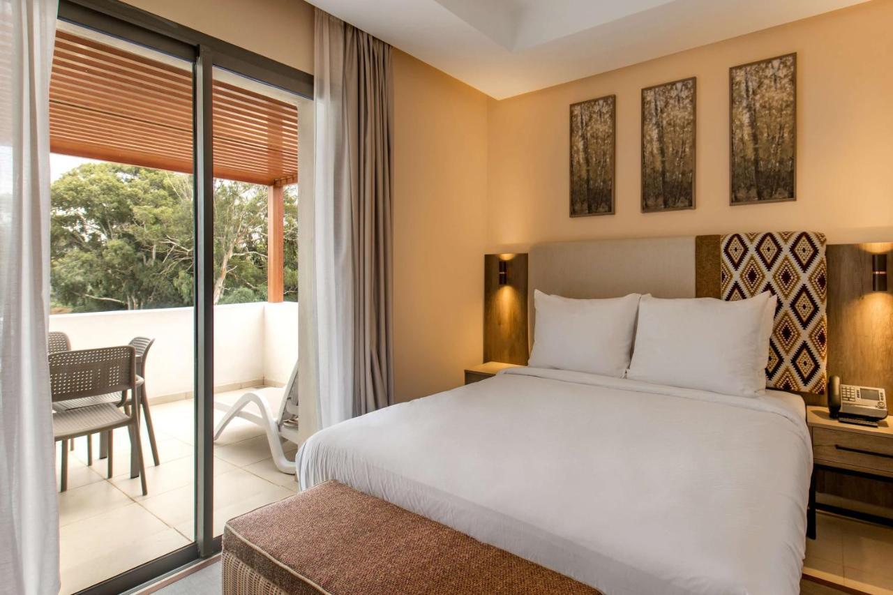 Radisson Blu Residences Αλ Χοσέιμα Εξωτερικό φωτογραφία