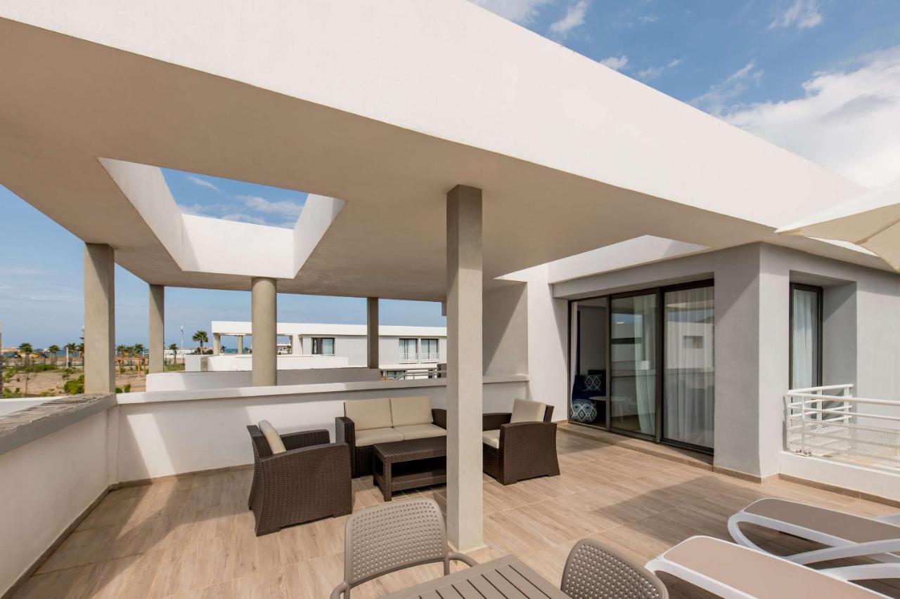 Radisson Blu Residences Αλ Χοσέιμα Εξωτερικό φωτογραφία