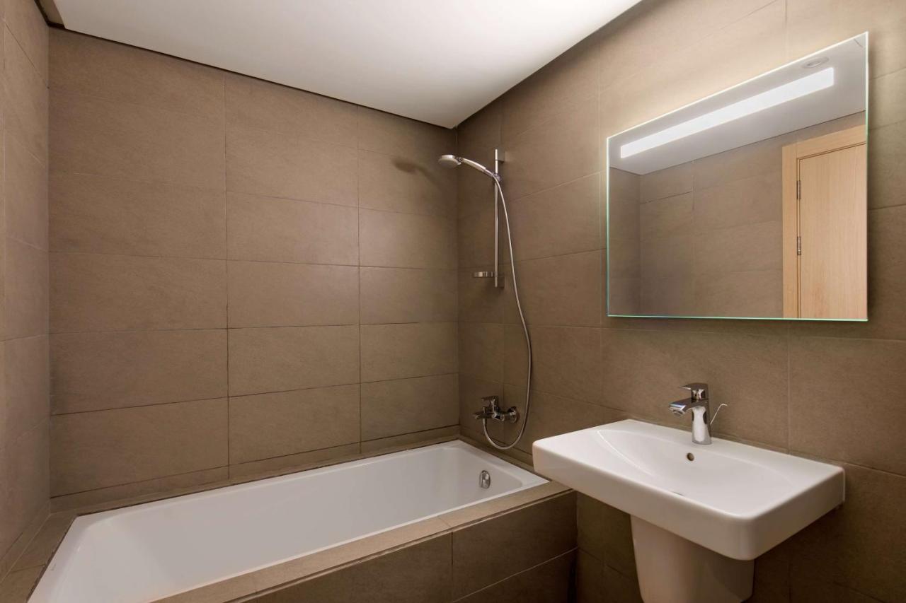 Radisson Blu Residences Αλ Χοσέιμα Εξωτερικό φωτογραφία