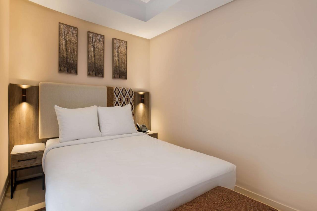 Radisson Blu Residences Αλ Χοσέιμα Εξωτερικό φωτογραφία