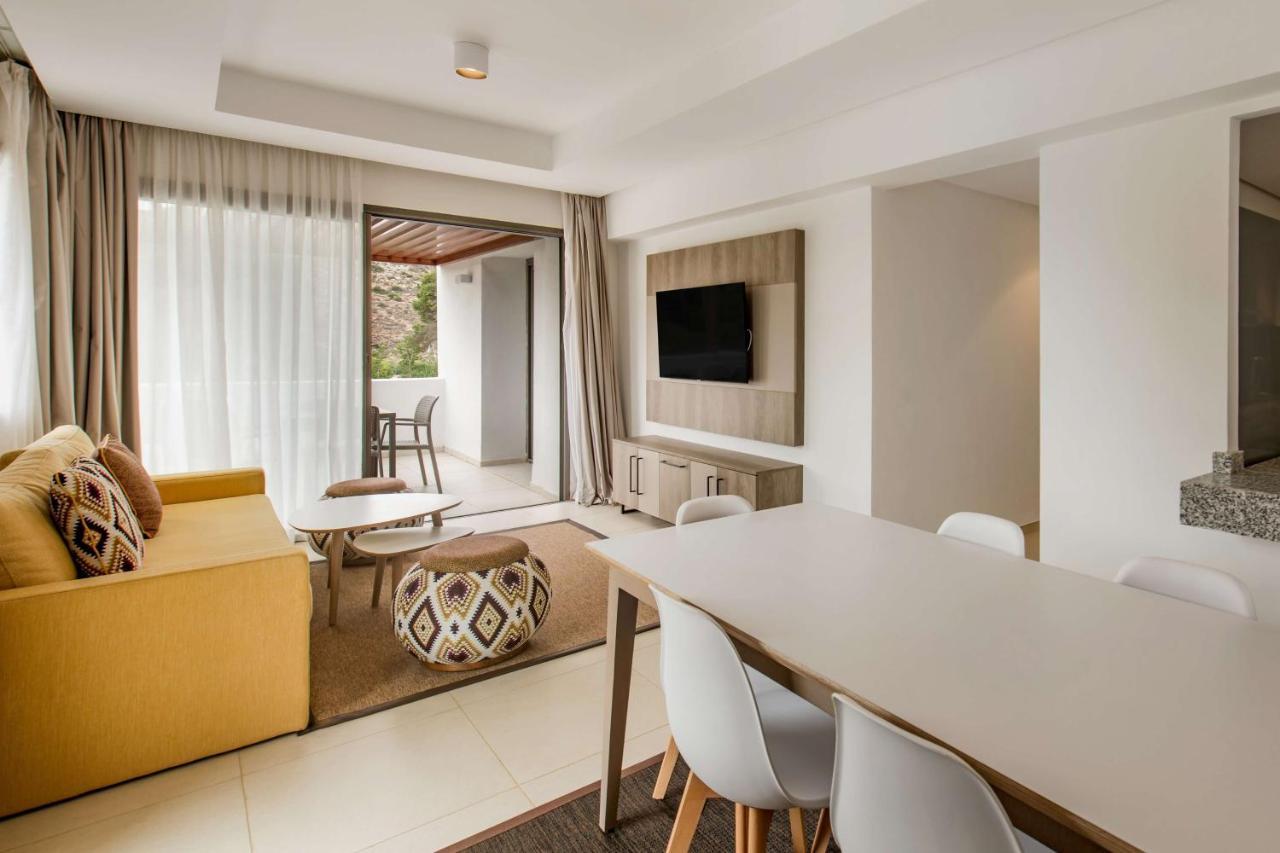 Radisson Blu Residences Αλ Χοσέιμα Εξωτερικό φωτογραφία